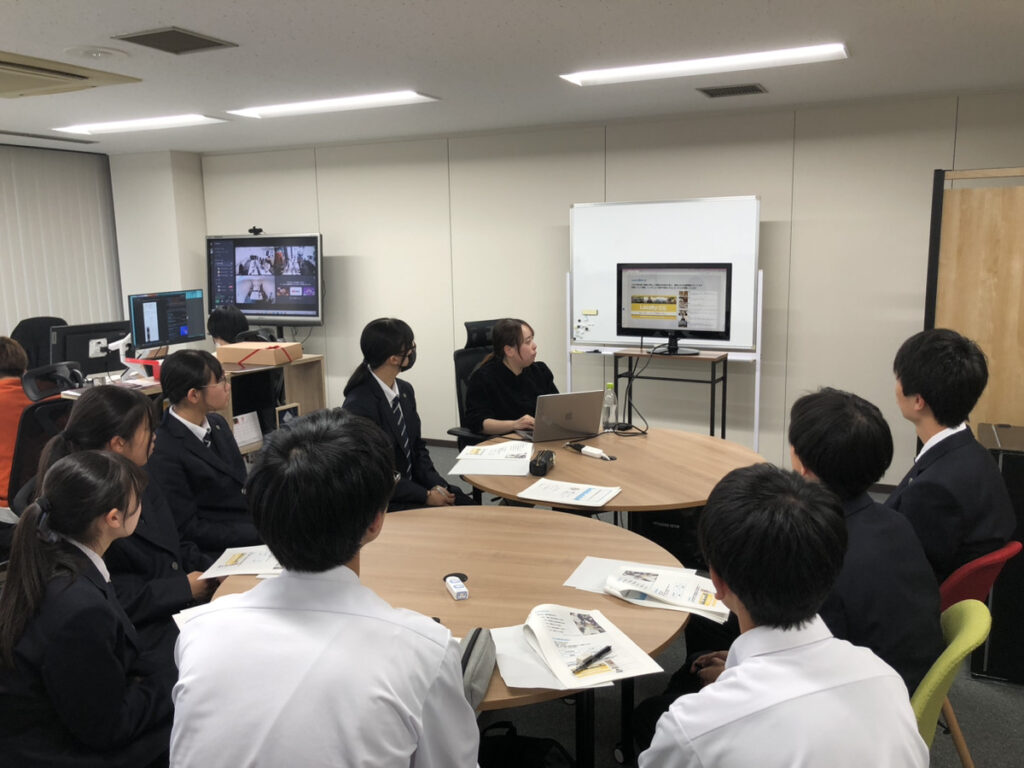 青森県立青森南高校企業訪問風景